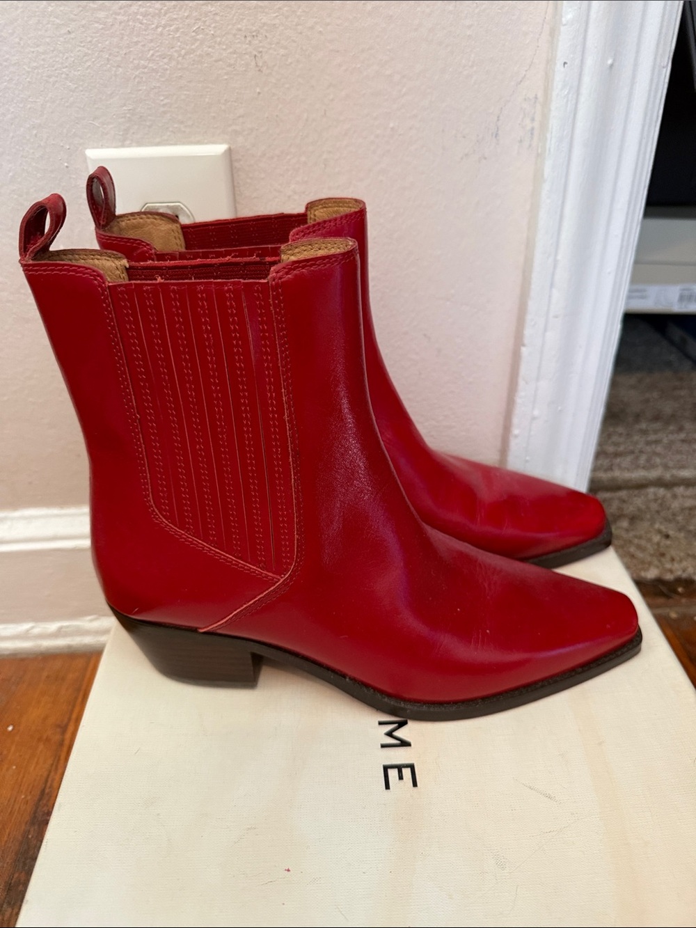Madewell red leather ankle boots size 9.5 - Picture 2 of 5